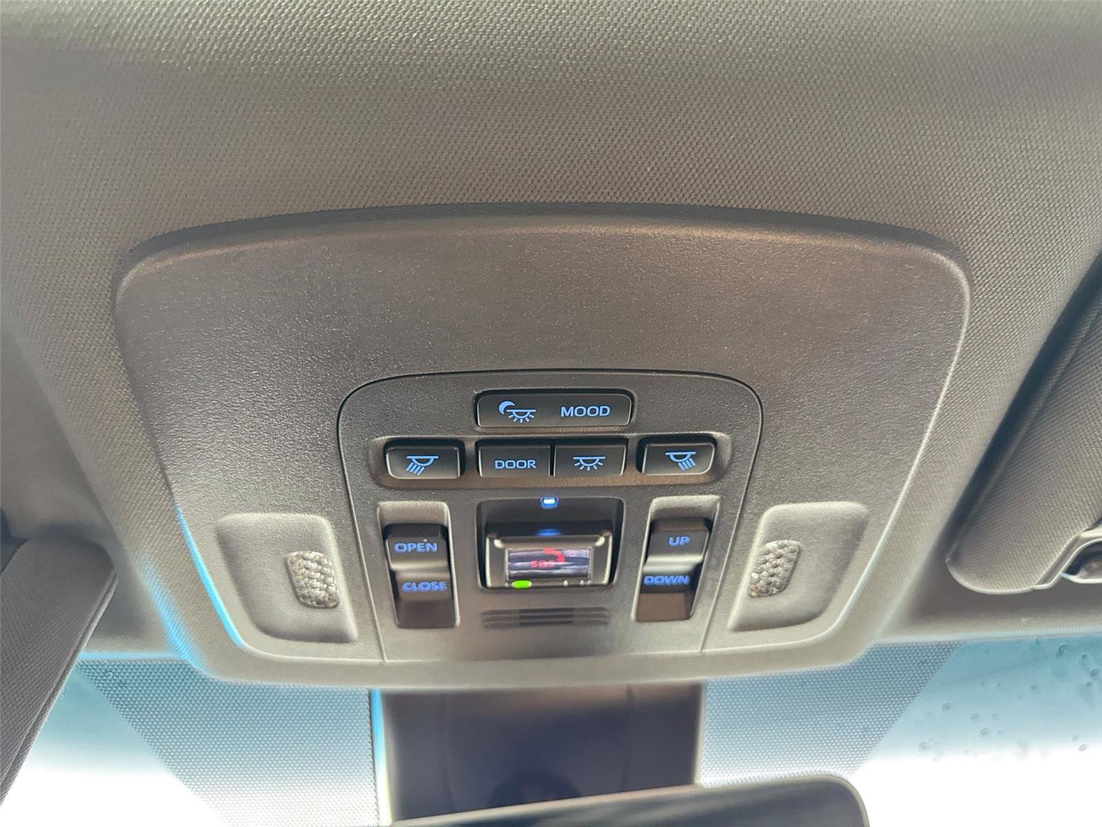 Certified 2022 Toyota Avalon Touring w/ Advanced Safety Package image 24