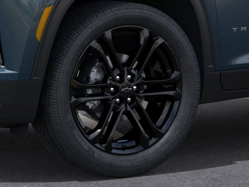 New 2026 Chevrolet Traverse LT w/ Driver Confidence Package AWD/4WD image 9