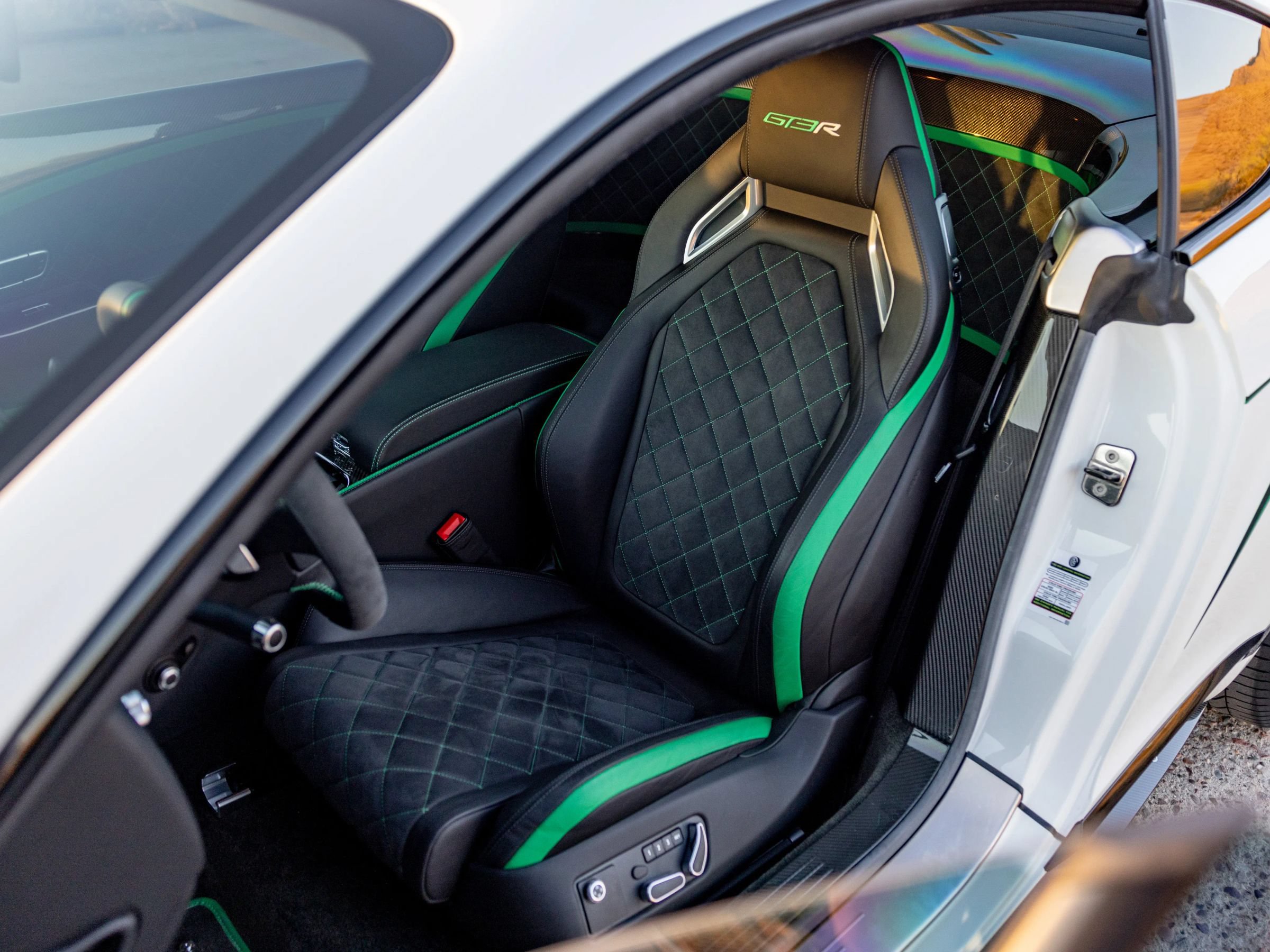 Used 2015 Bentley Continental GT3-R AWD/4WD image 12