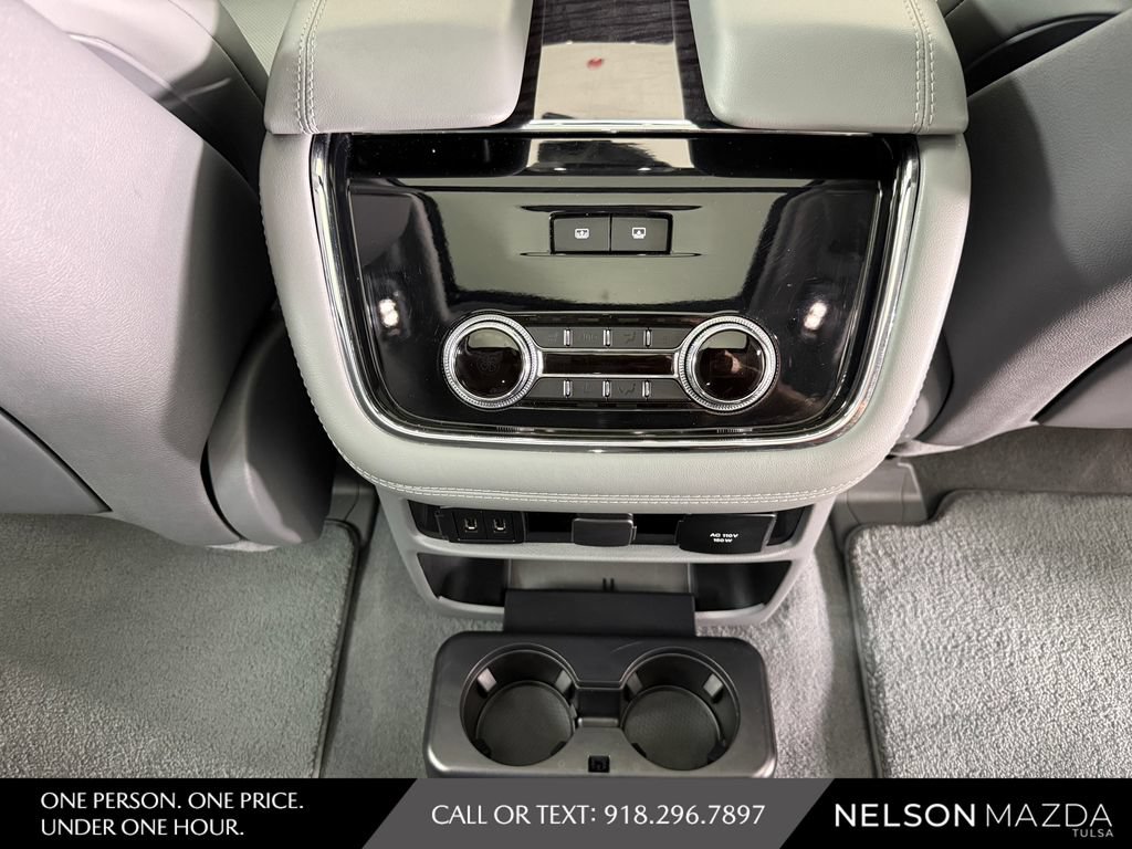 Used 2020 Lincoln Navigator Reserve w/ Luxury Package AWD/4WD image 47