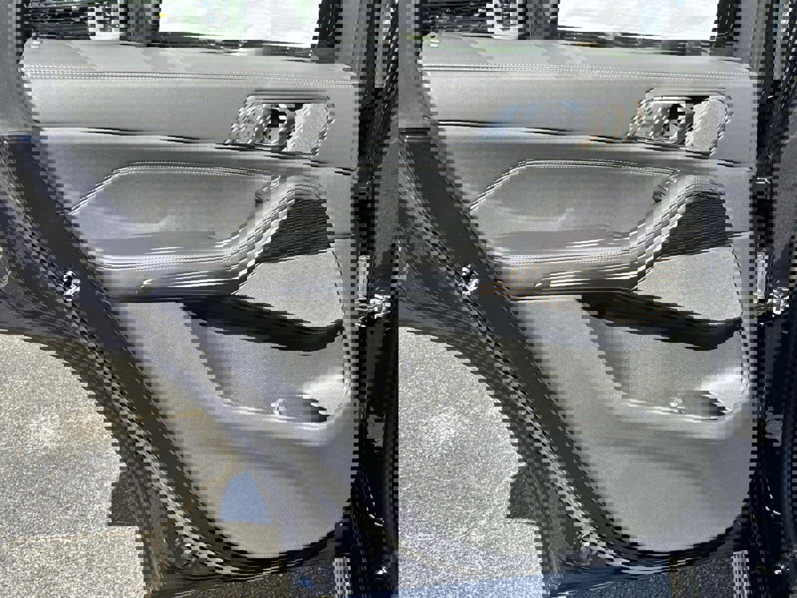 New 2026 BMW X5 xDrive40i w/ M Sport Package image 13