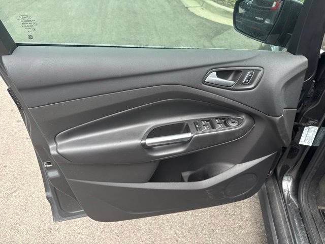 Used 2016 Ford C-MAX SEL w/ Equipment Group 302A FWD image 8