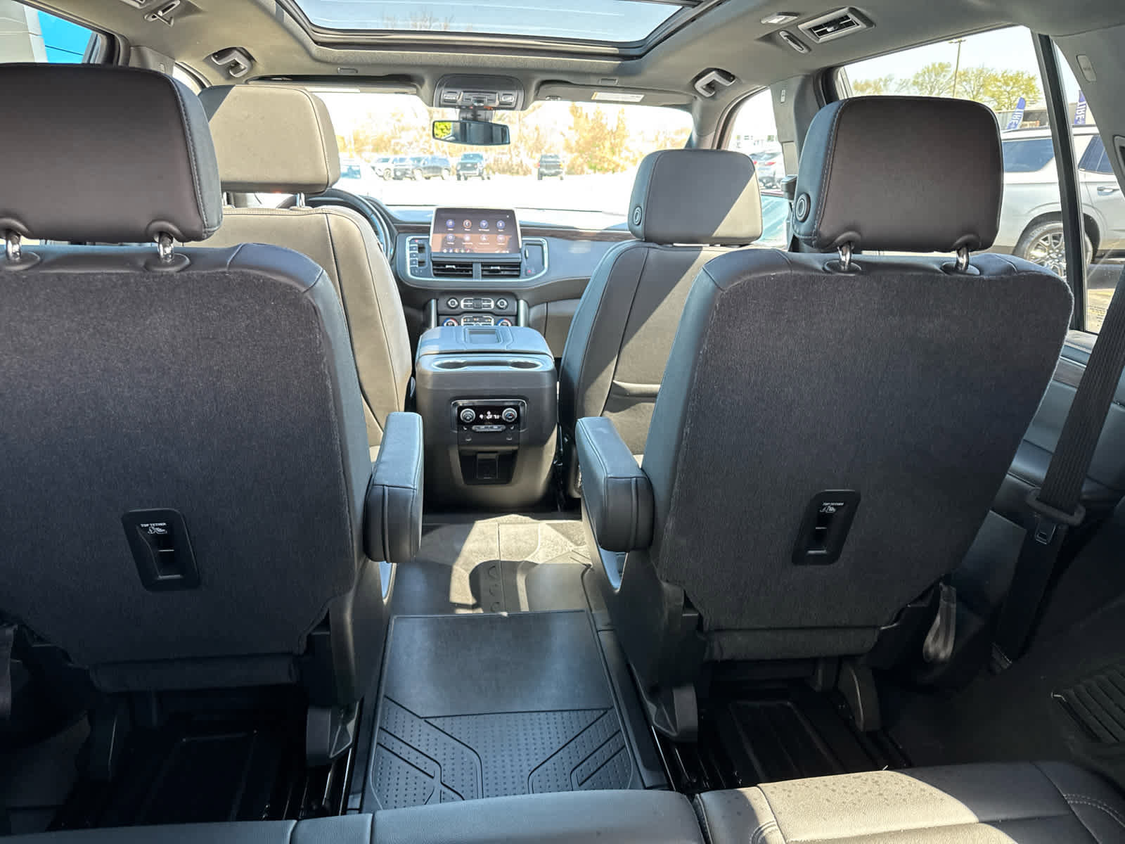 Used 2021 Chevrolet Tahoe LT w/ LT Signature Package AWD/4WD image 19