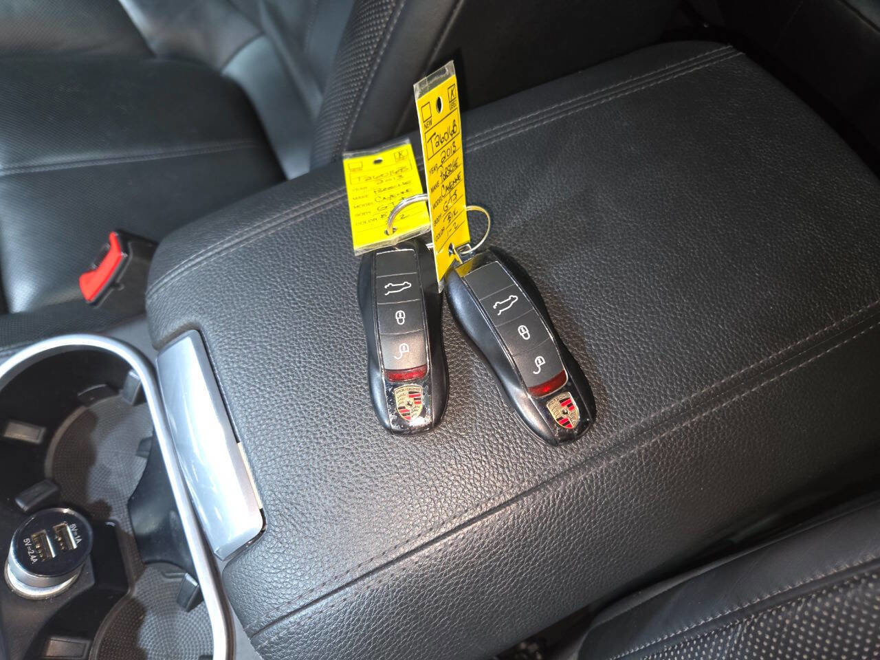 Used 2013 Porsche Cayenne GTS image 17