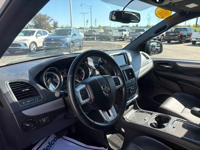 Used 2017 Dodge Grand Caravan GT FWD image 17