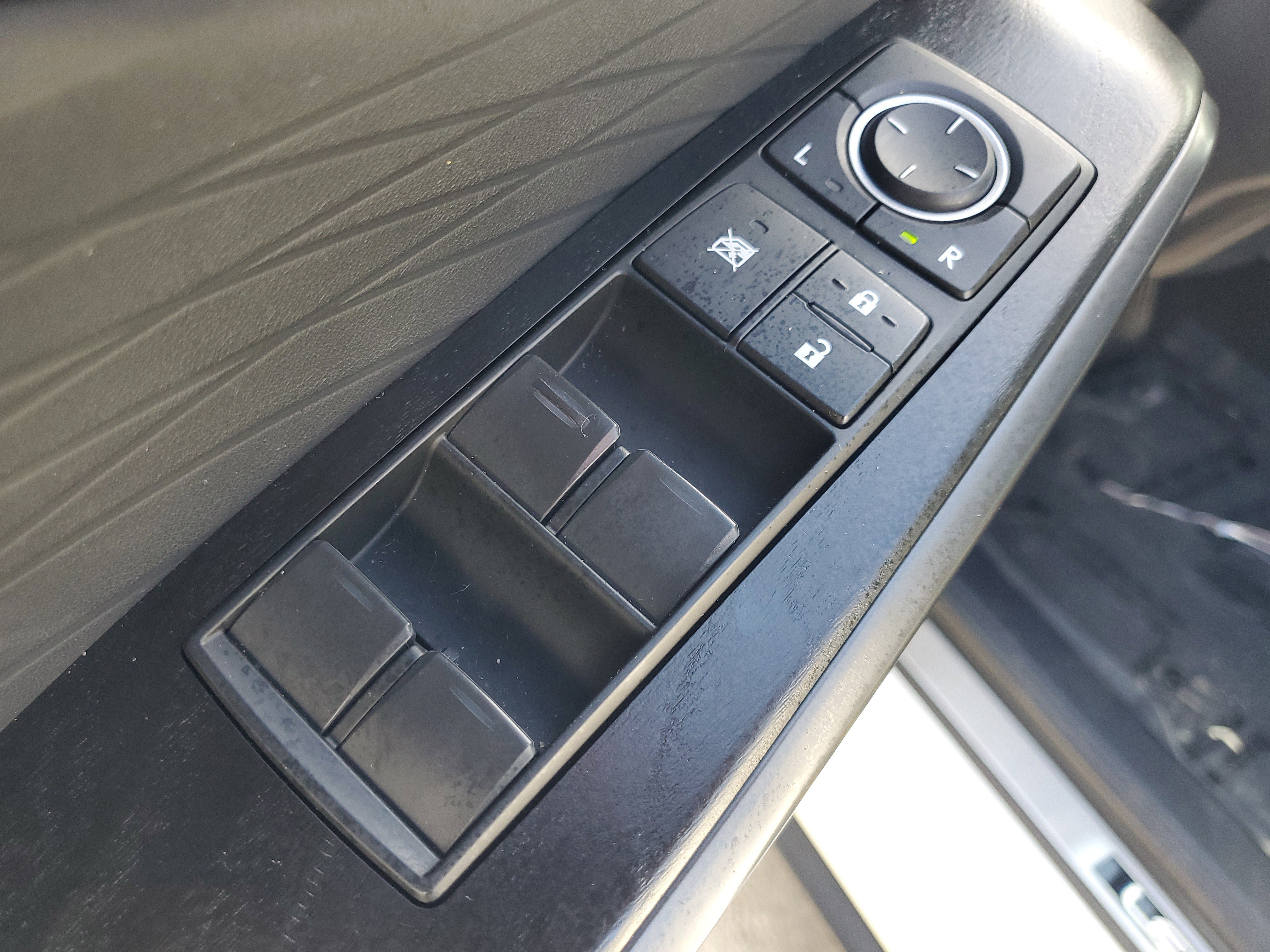 Certified 2023 Lexus IS 300 w/ Premium Package RWD image 19