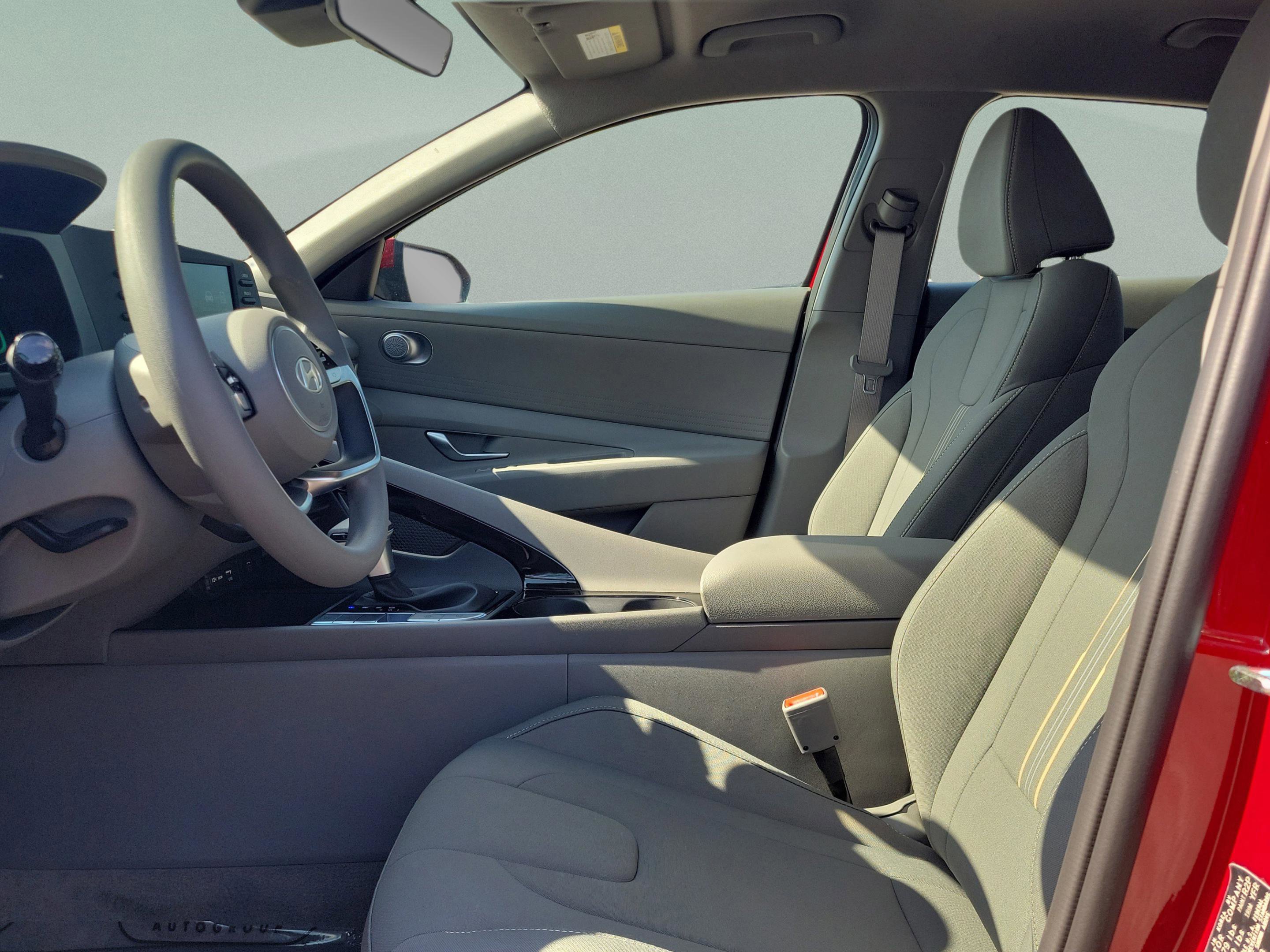 New 2026 Hyundai Elantra Blue image 14