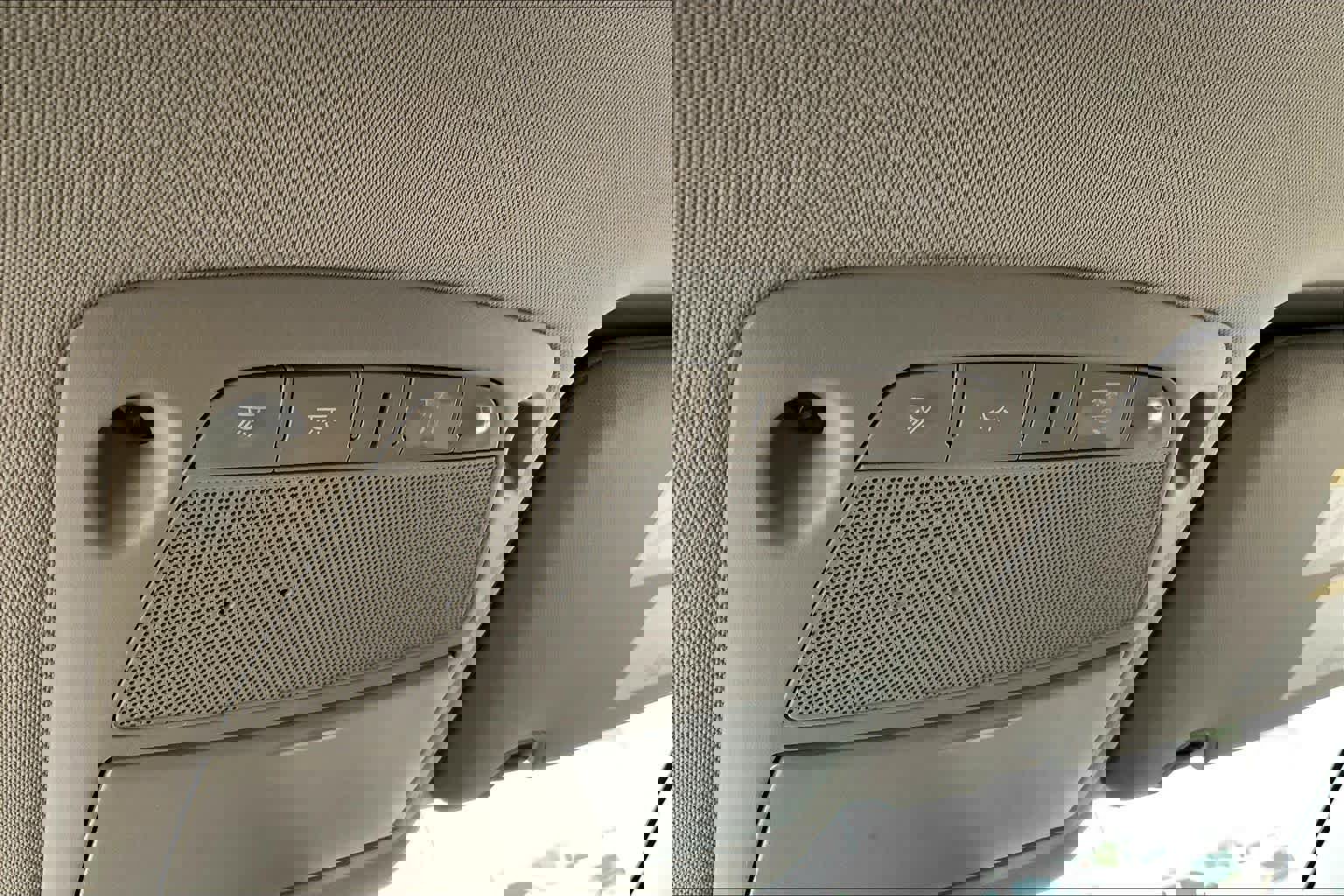 Used 2020 Nissan Rogue SV image 34