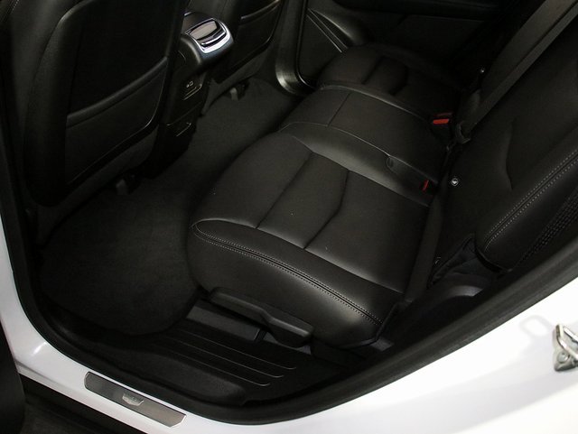 Used 2023 Cadillac XT6 Luxury image 29