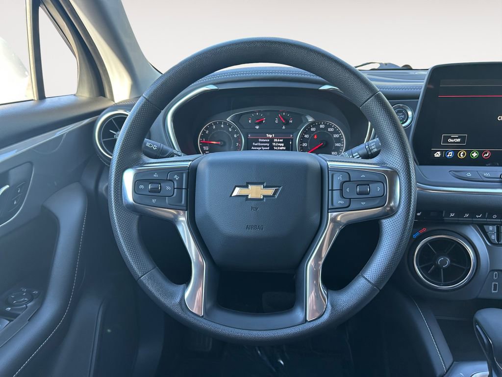 Used 2025 Chevrolet Blazer LT image 14