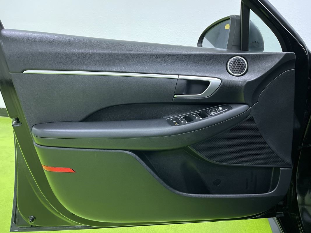 Used 2021 Hyundai Sonata SE image 15