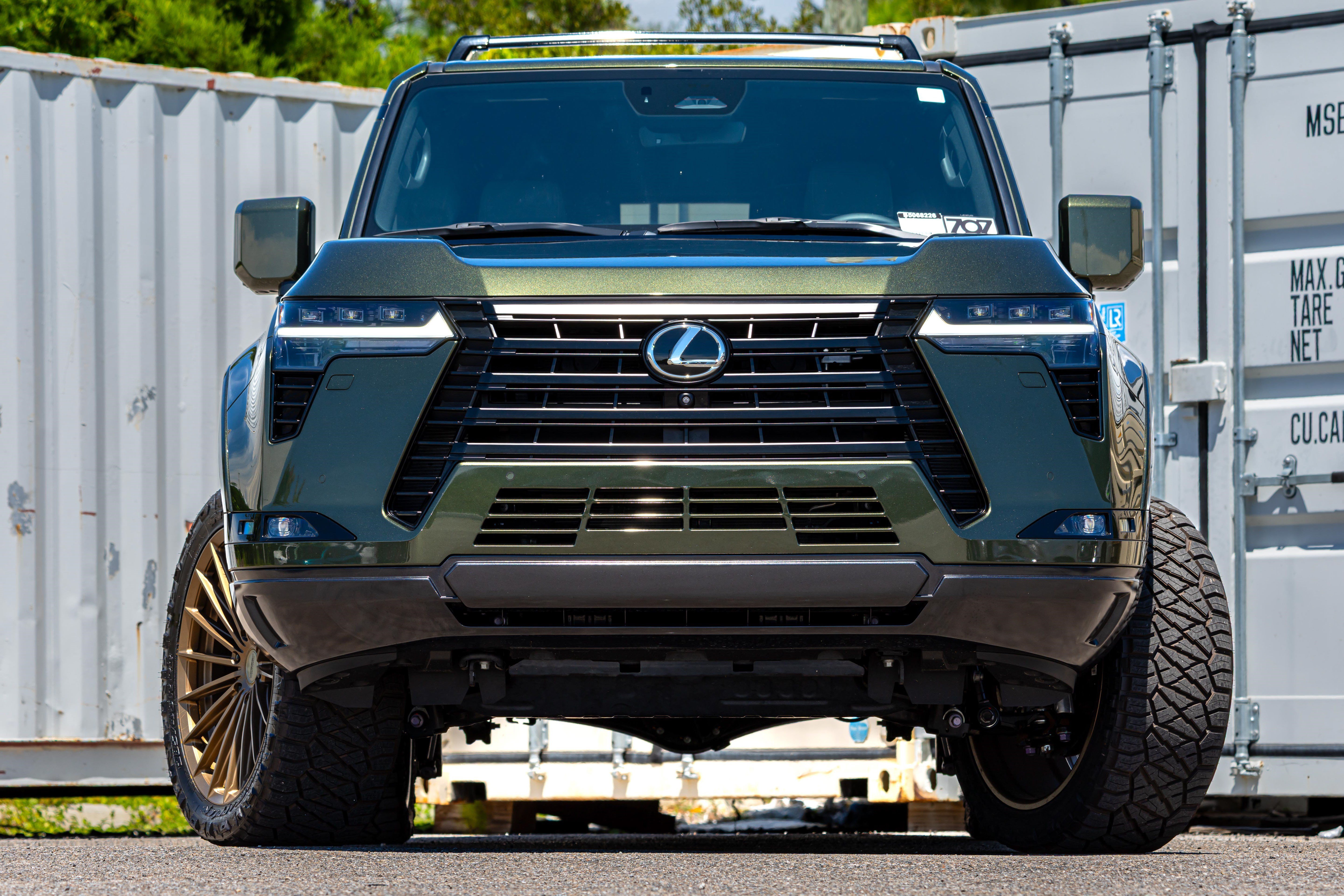 Used 2025 Lexus GX 550 w/ Accessory Package (Z1) AWD/4WD image 9