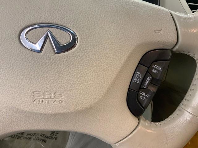 Used 2004 INFINITI Q45 Luxury RWD image 24