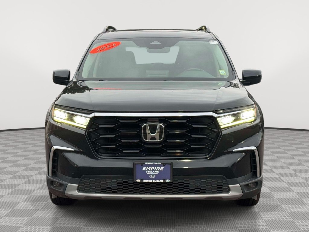 Used 2023 Honda Pilot Touring image 3