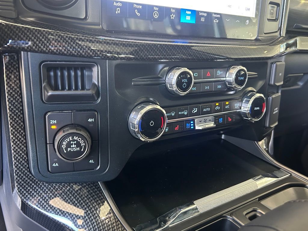 New 2025 Ford F150 Lariat w/ Equipment Group 502A High image 40