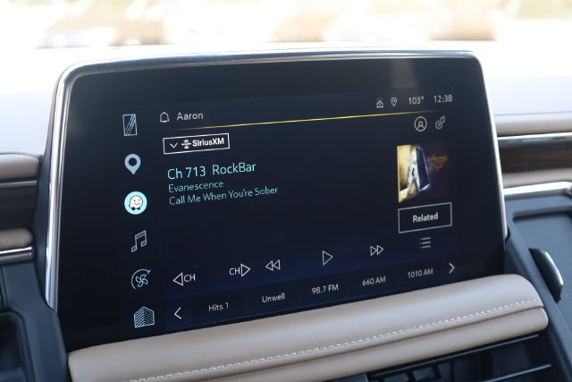 Used 2022 Chevrolet Tahoe Premier AWD/4WD image 17