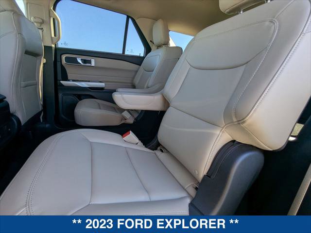 Certified 2023 Ford Explorer XLT w/ Equipment Group 202A image 21