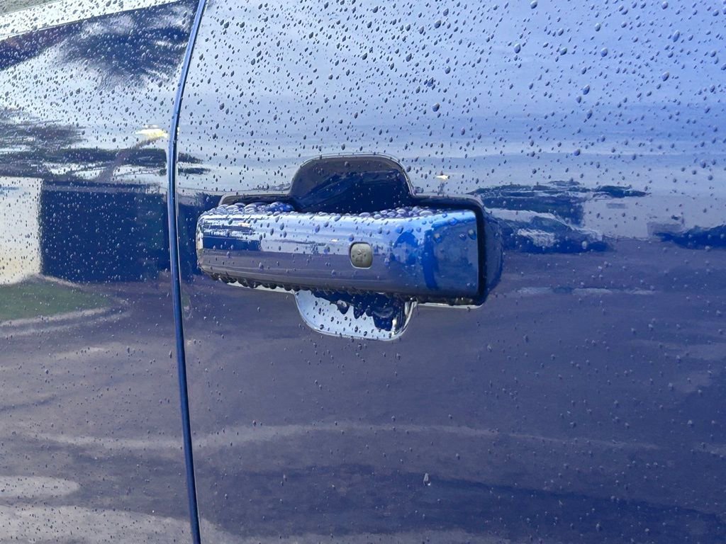 New 2026 Ford F250 Lariat w/ Black Appearance Package image 24