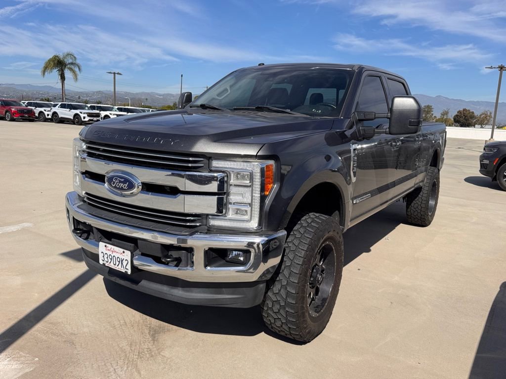 Used 2017 Ford F250 Lariat w/ Lariat Ultimate Package image 3