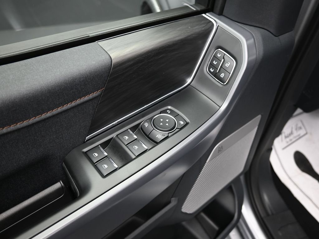 New 2025 Ford F150 Lariat w/ Equipment Group 502A High image 15