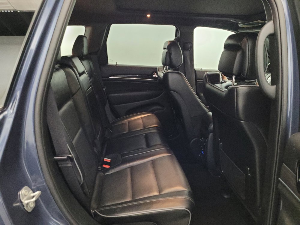 Used 2019 Jeep Grand Cherokee Overland AWD/4WD image 19