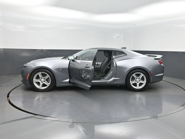 Used 2019 Chevrolet Camaro LT w/ Technology Package RWD image 26