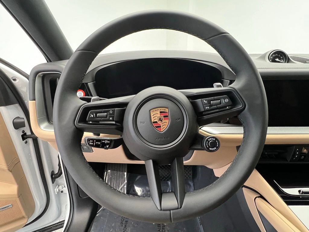Certified 2025 Porsche Cayenne Coupe AWD/4WD image 7