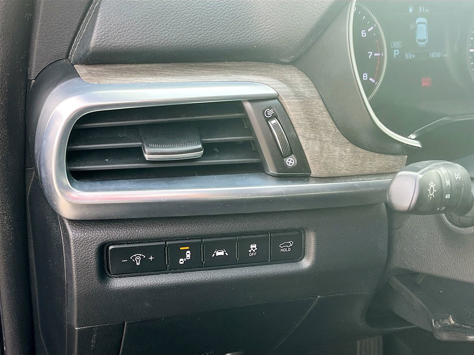 Used 2022 Kia Telluride EX w/ EX Premium Package FWD image 10