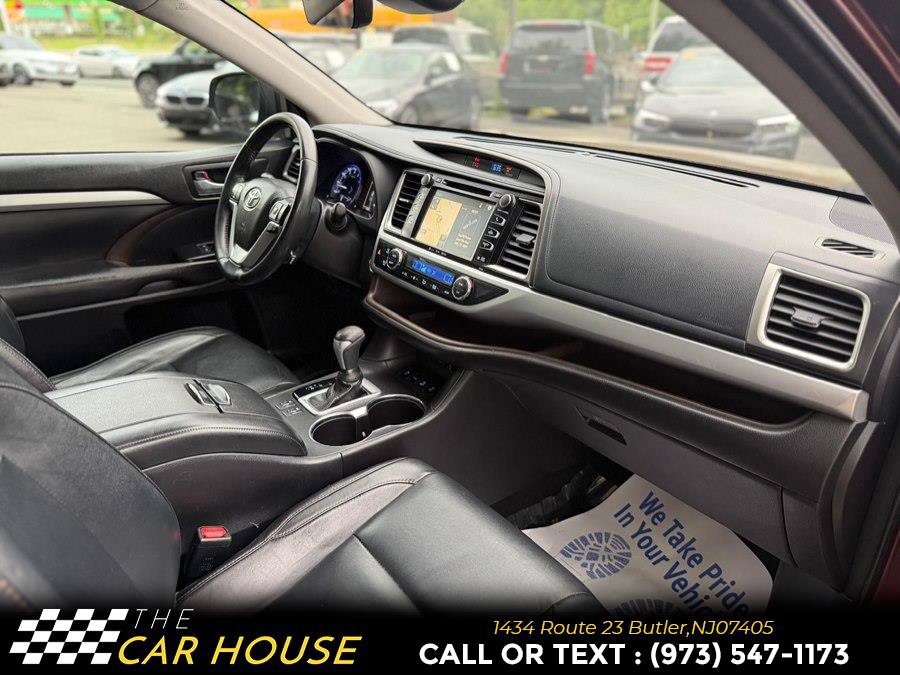 Used 2018 Toyota Highlander XLE w/ Protection Package #3 AWD/4WD image 22