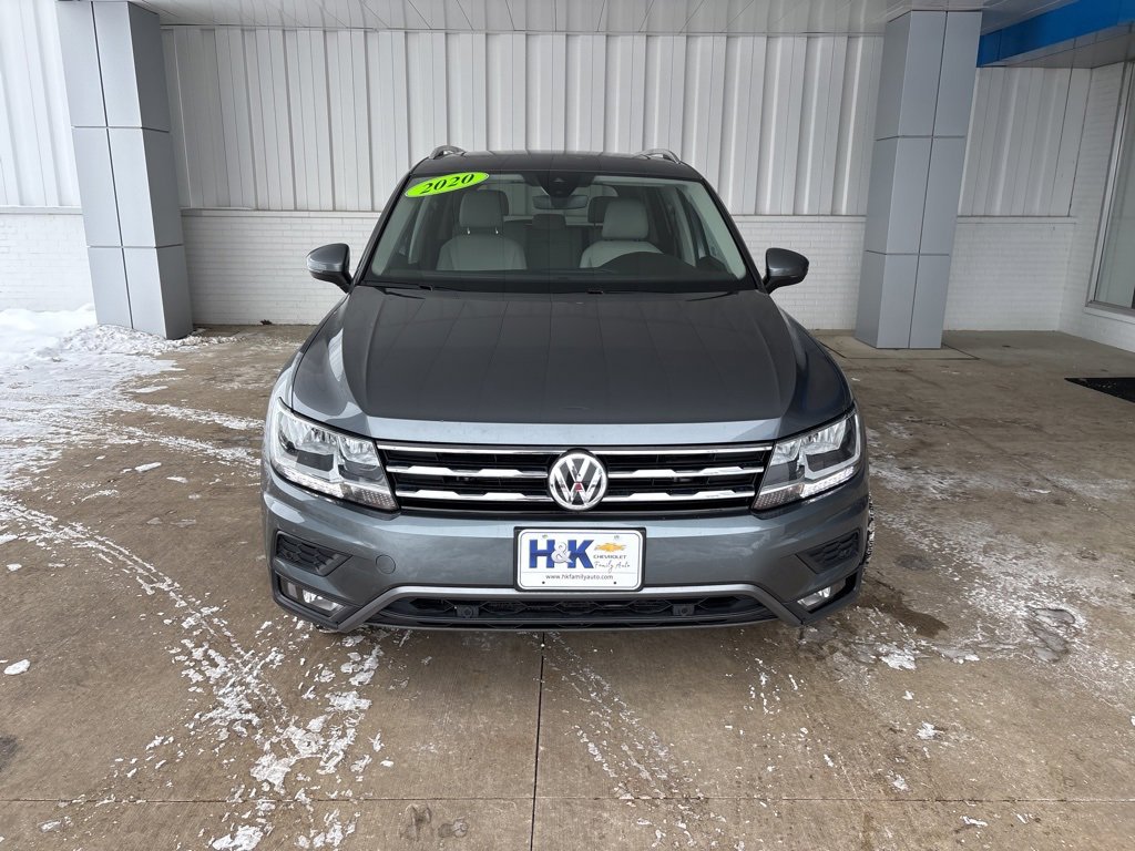 Used 2020 Volkswagen Tiguan SEL image 2