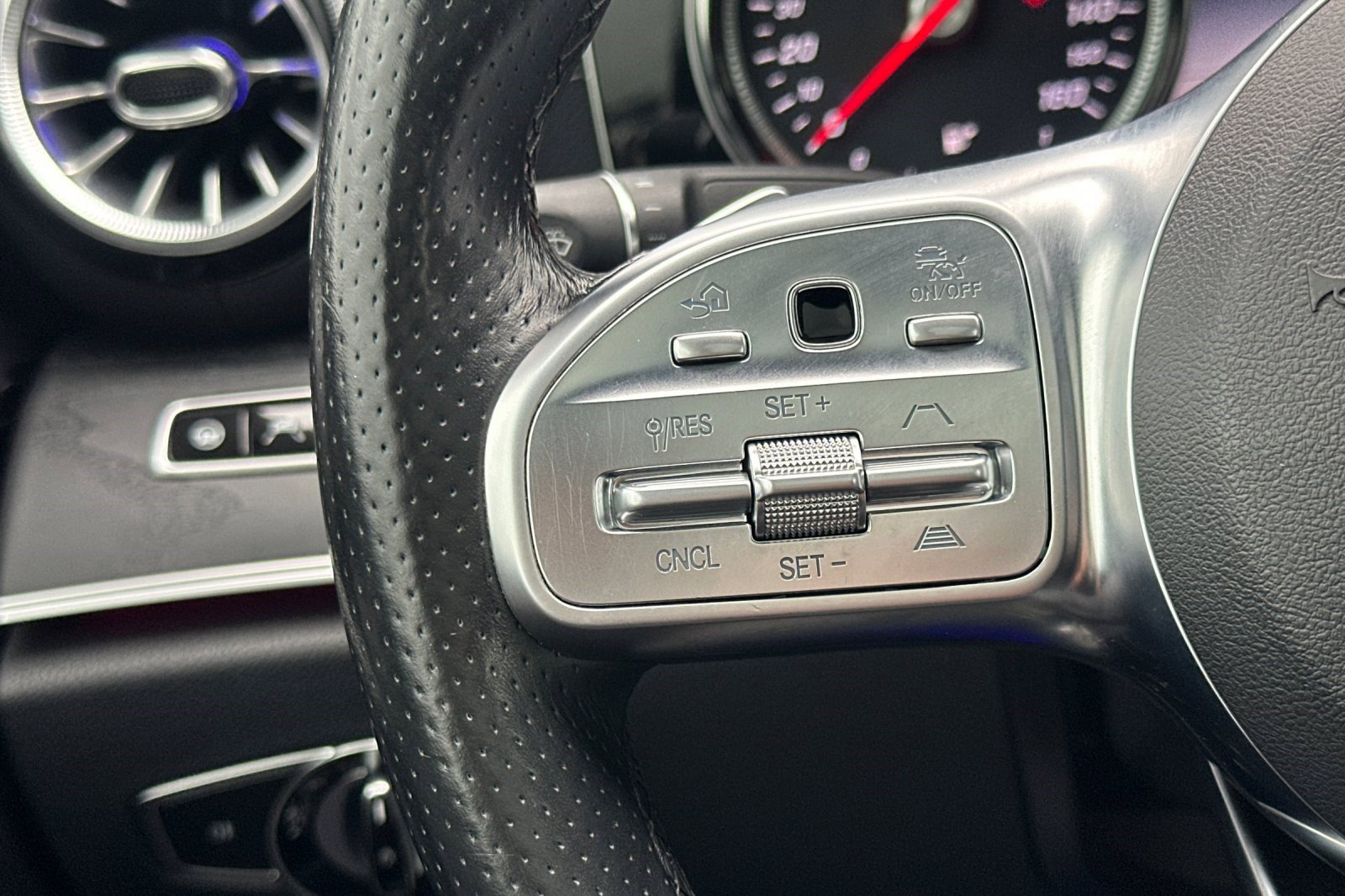 Used 2019 Mercedes-Benz E 450 Coupe image 28