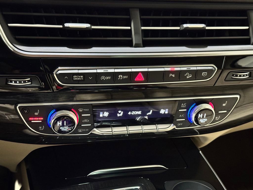 Used 2018 Audi Q7 3.0T Prestige w/ Prestige Package image 14