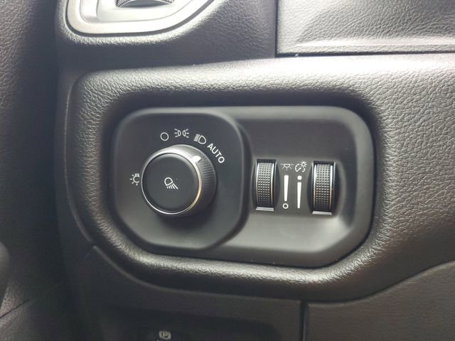 Certified 2019 RAM 1500 Tradesman image 31