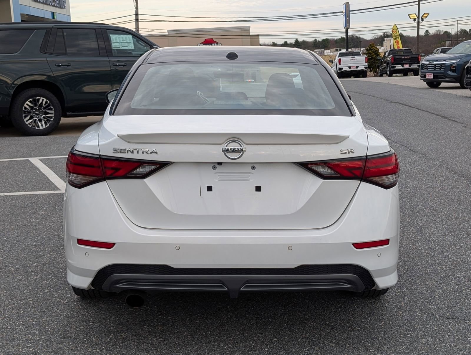 Used 2023 Nissan Sentra SR w/ Electronics Package image 4