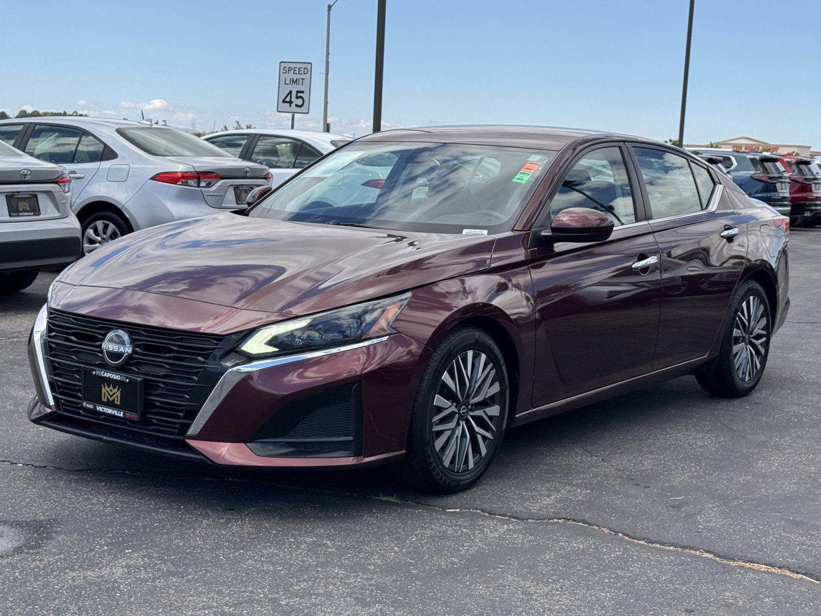 Used 2023 Nissan Altima 2.5 SV image 3