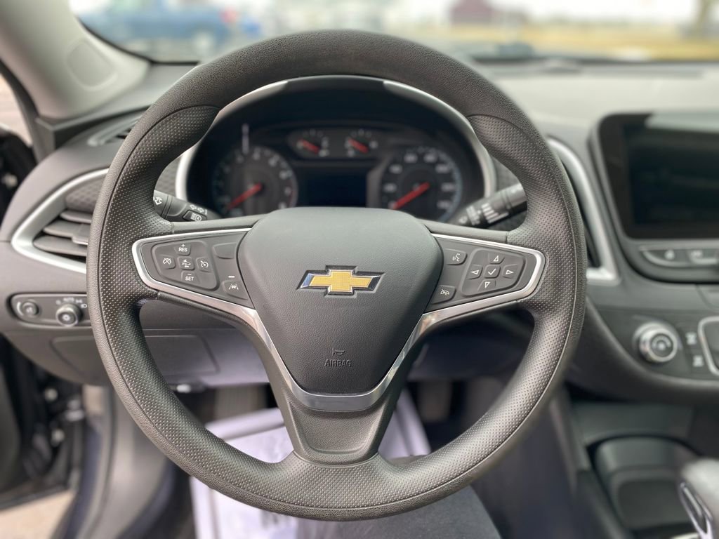 Used 2023 Chevrolet Malibu LS FWD image 28