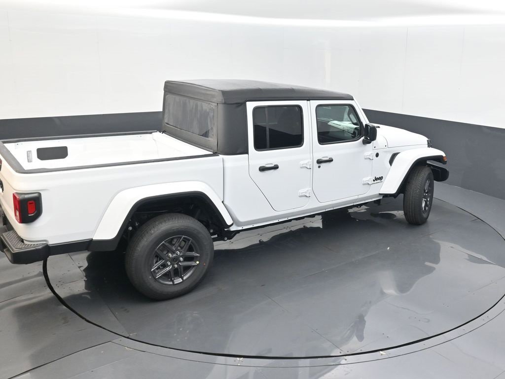 New 2025 Jeep Gladiator Sport image 38