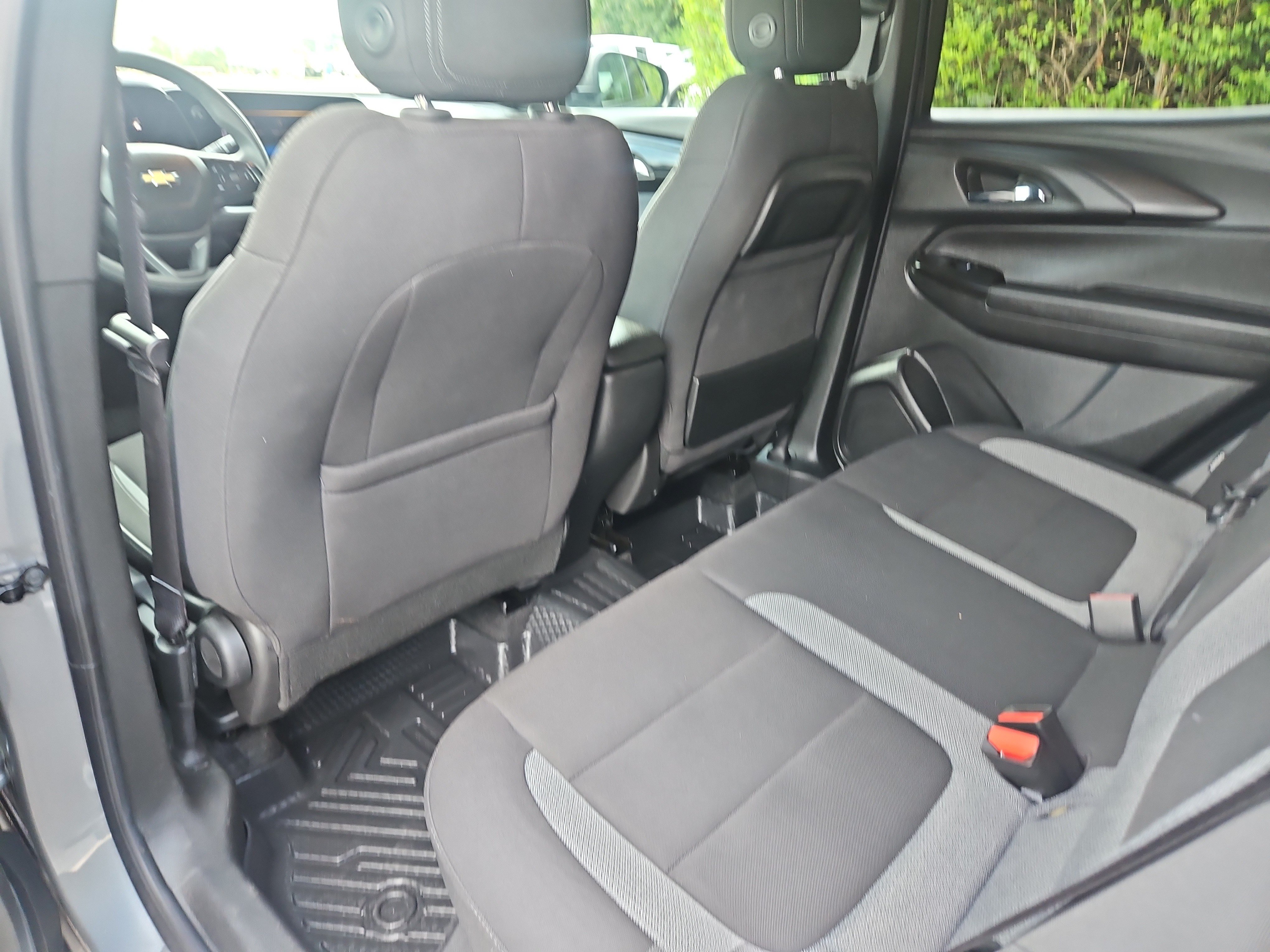 Used 2024 Chevrolet TrailBlazer LS w/ LS Convenience Package FWD image 13