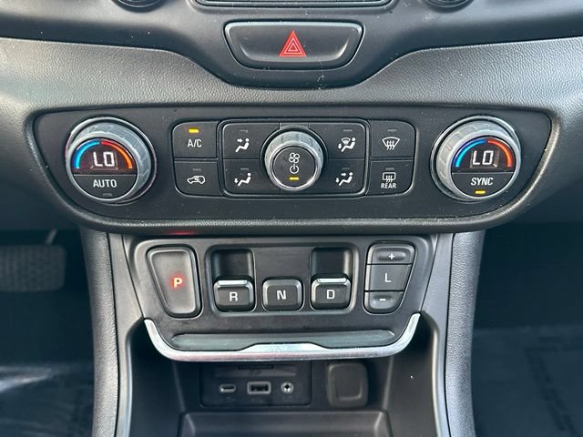 Used 2019 GMC Terrain SLT w/ Preferred Package AWD/4WD image 35