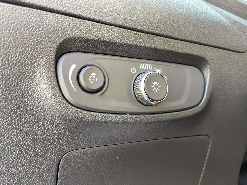 Used 2024 Buick Encore GX Preferred FWD image 27