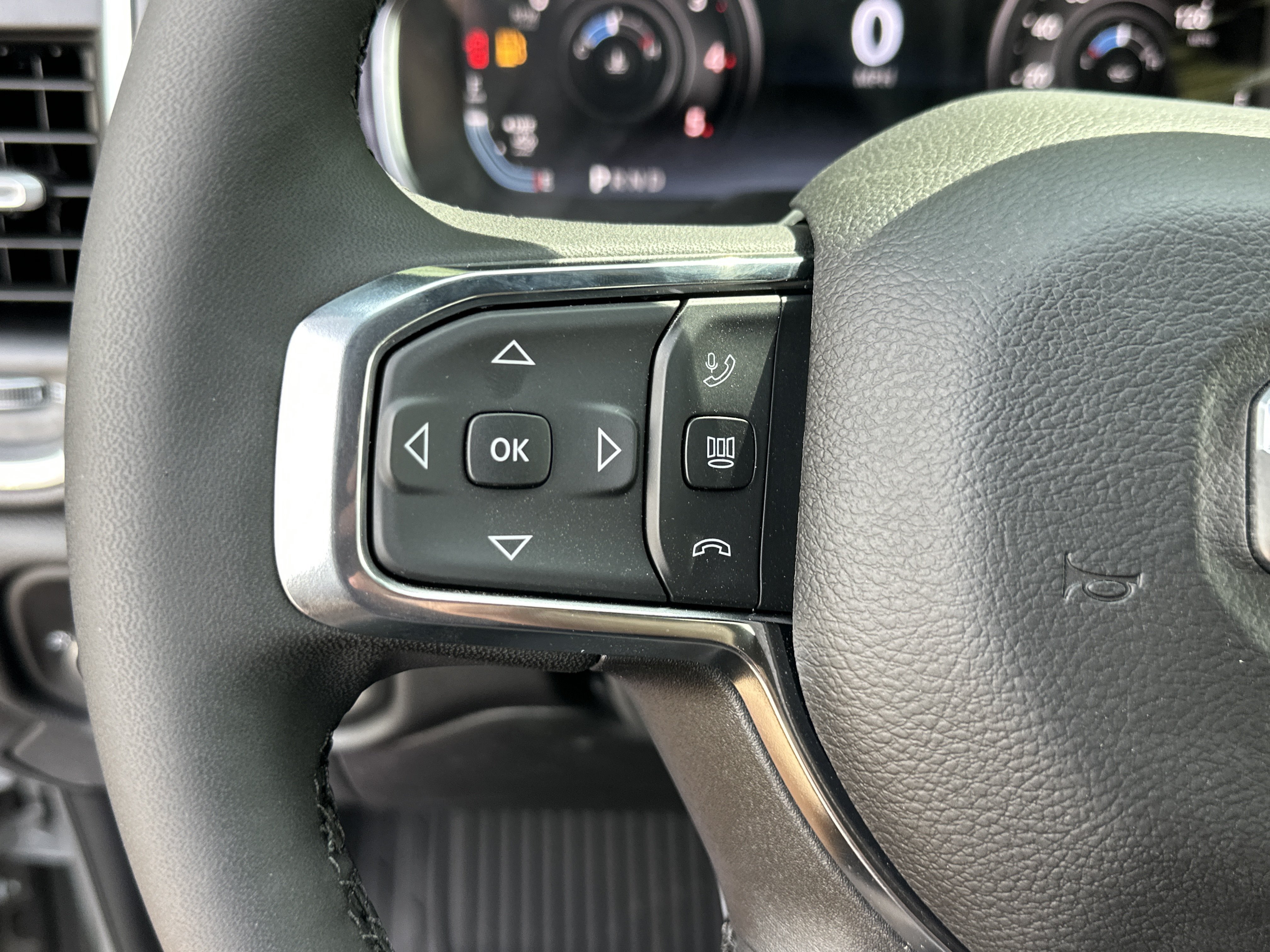 New 2027 RAM 2500 Laramie AWD/4WD image 13