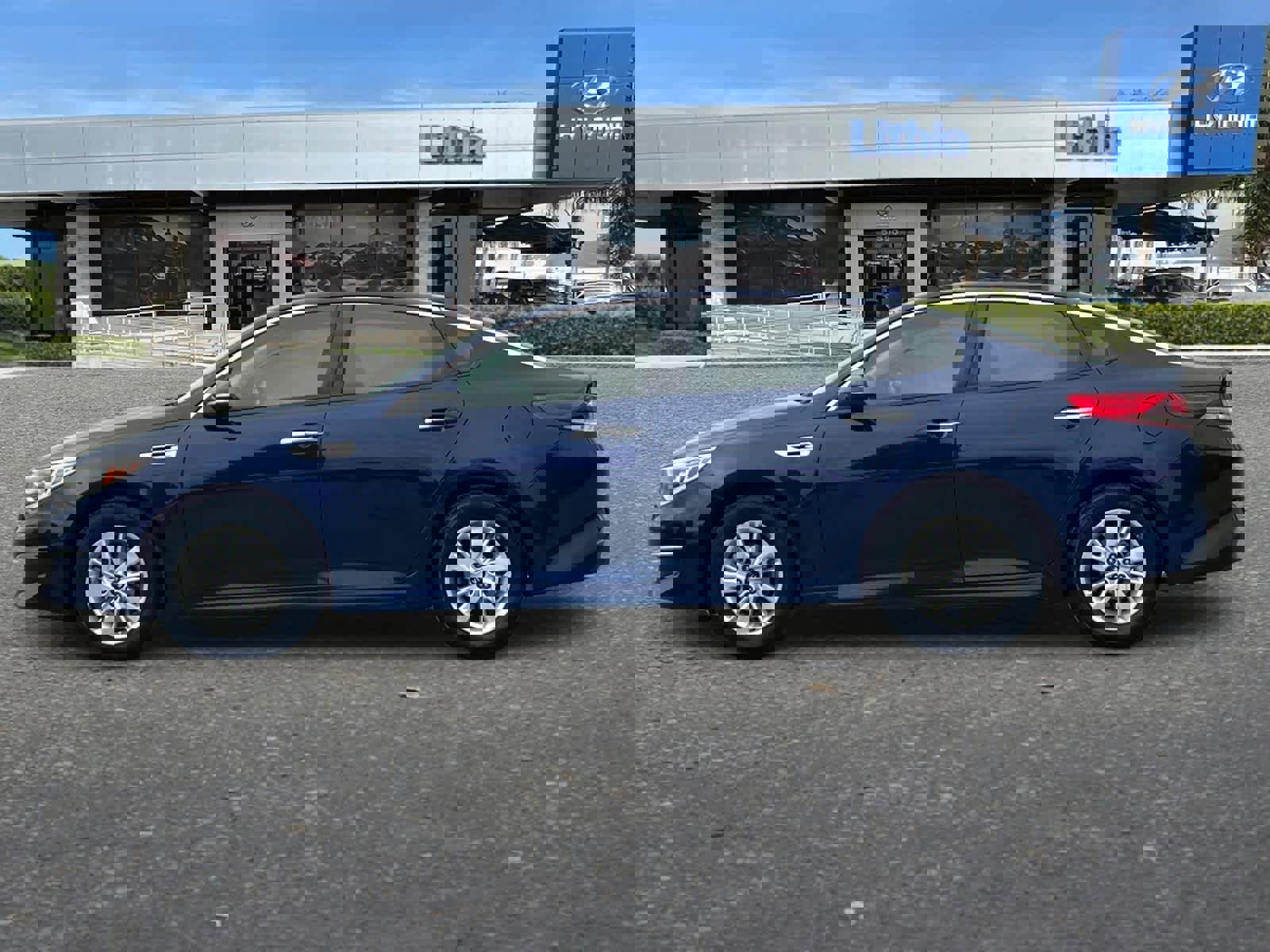 Used 2018 Kia Optima LX image 5