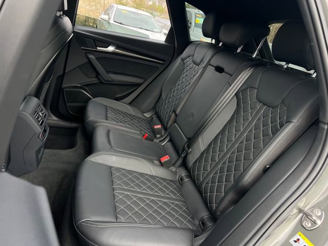 Used 2024 Audi SQ5 Prestige image 21