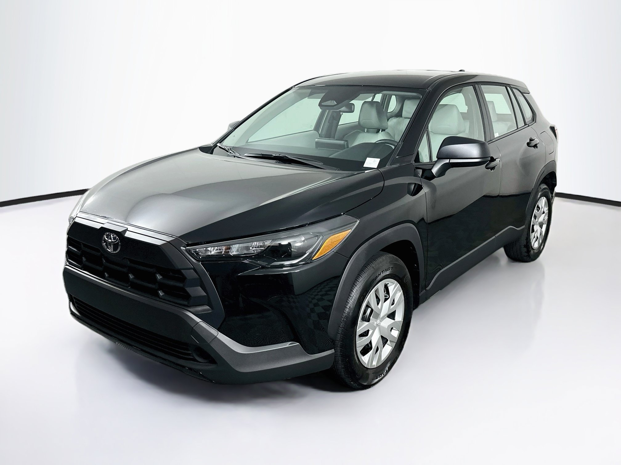 Used 2026 Toyota Corolla Cross L FWD image 3