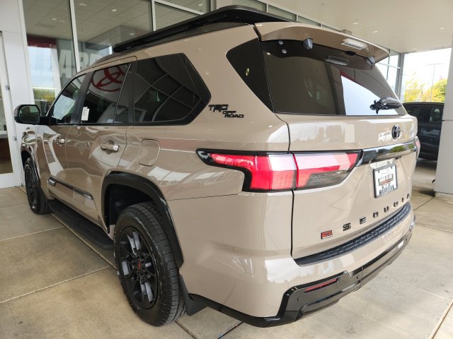New 2026 Toyota Sequoia Platinum w/ TRD Off-Road Package AWD/4WD image 13