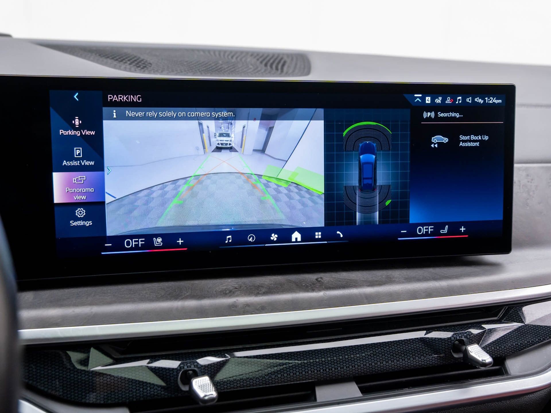 Certified 2024 BMW X7 xDrive40i w/ Executive Package image 26