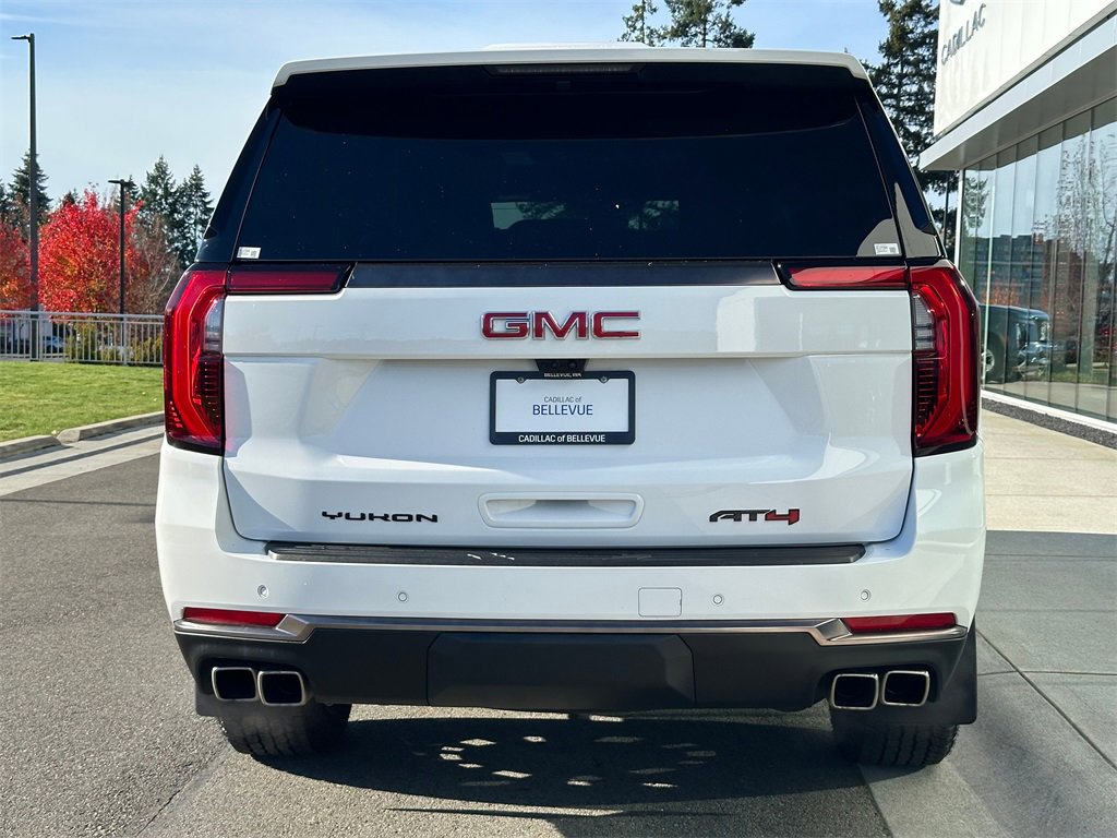Used 2025 GMC Yukon XL AT4 Ultimate image 4