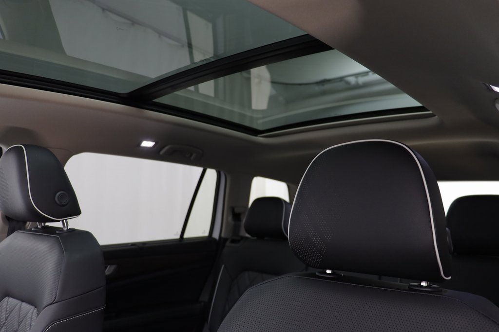 New 2026 Volkswagen Atlas SEL Premium R-Line image 13