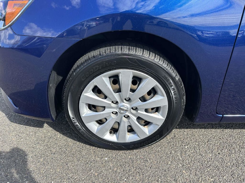 Used 2019 Nissan Sentra S FWD image 7