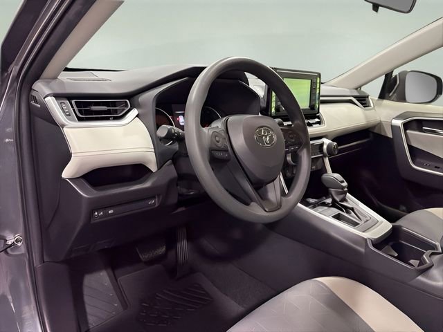 Used 2019 Toyota RAV4 XLE w/ Convenience Package image 10